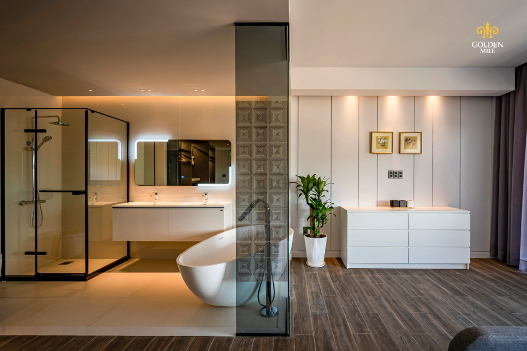 Nhà tắm trong phòng ngủ Master hướng cửa sổ Tầng 3 của Shophouse Golden Mile