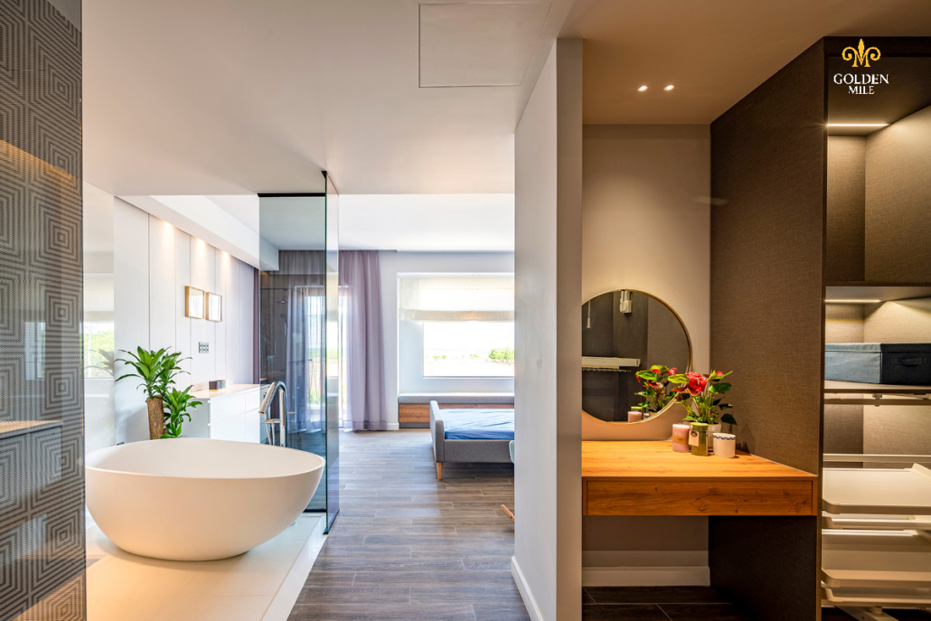 Nội thất Nhà tắm trong phòng ngủ Master Tầng 3 của Shophouse Golden Mile